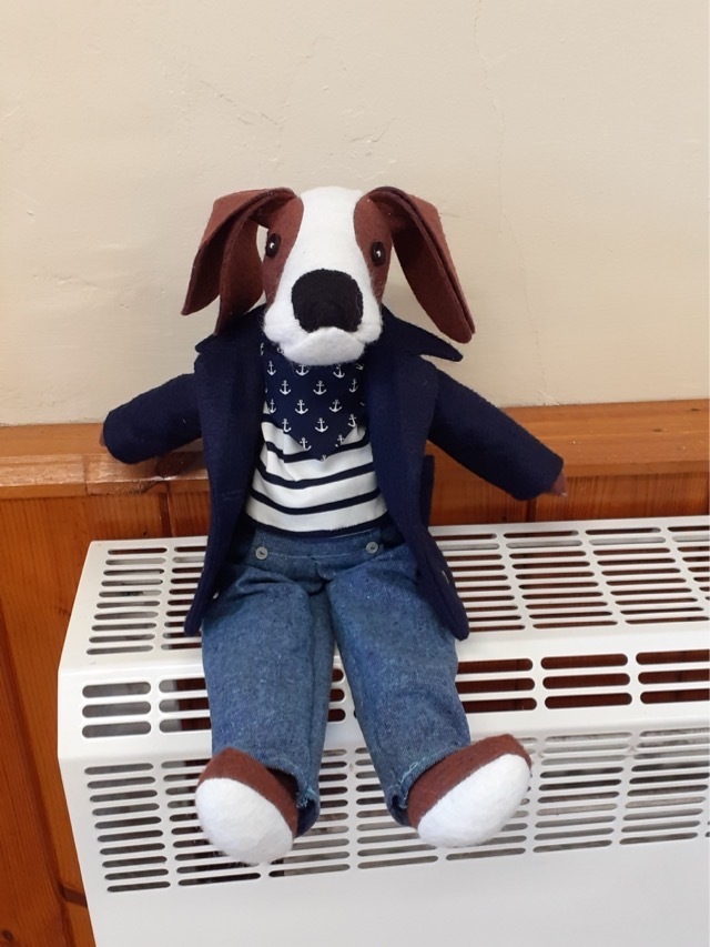 Julie H has displayed this cute, very smartly dressed felt dog